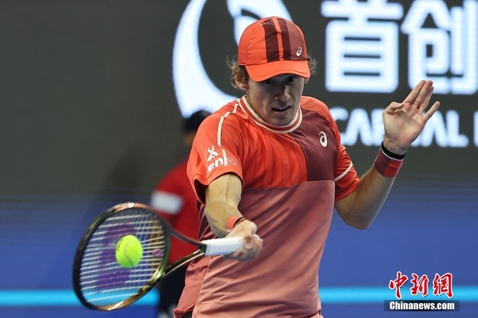 包含美国网球队血洗德国网球队，穆雷关键制胜的词条