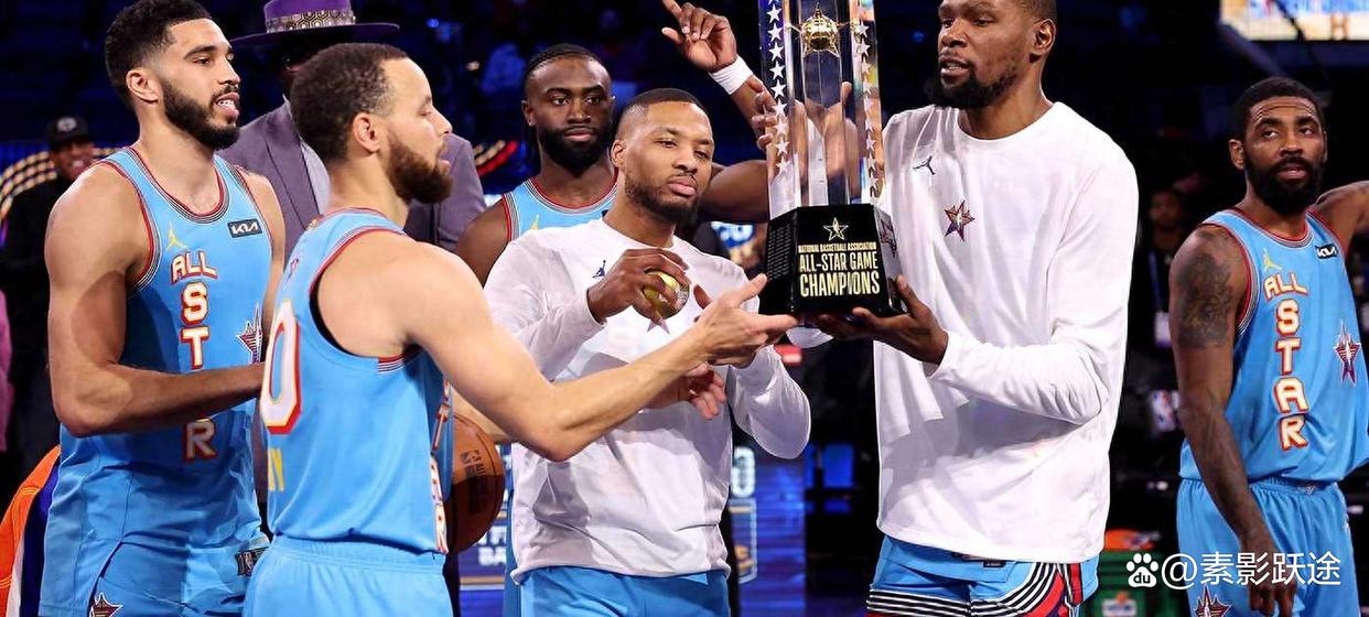 关于凯尔特人完胜黄蜂,利拉德一己之力扛起全队的信息 关于凯尔特人完胜黄蜂,利拉德一己之力扛起全队的信息