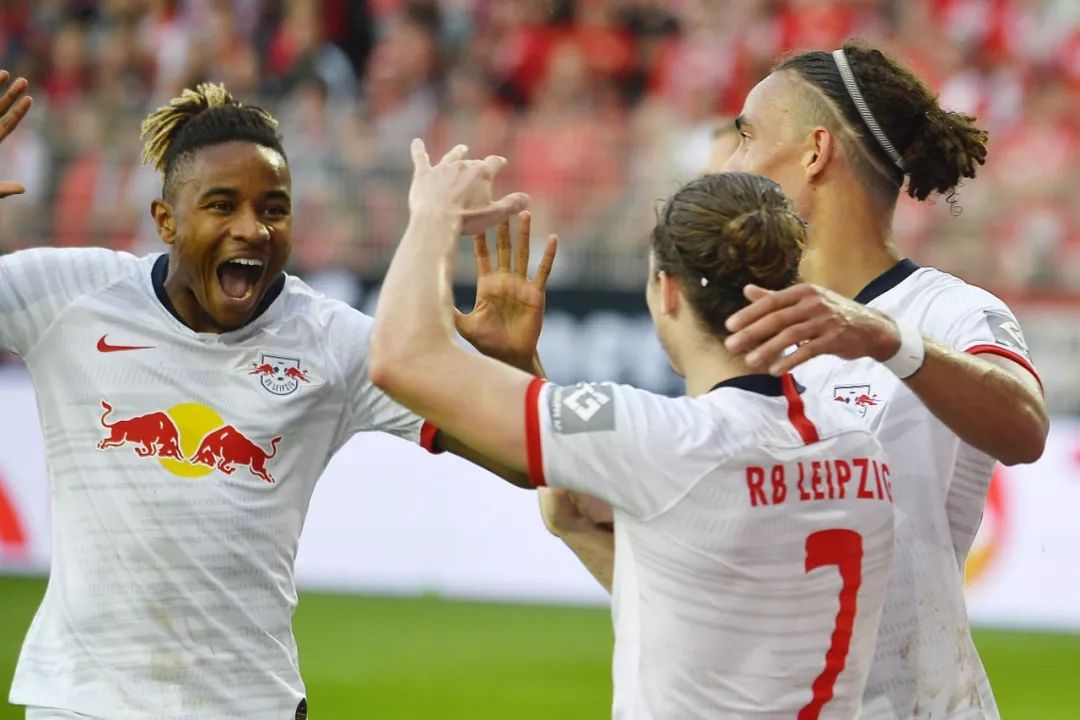 关于曼联力克多特蒙德,恩昆库爆发神勇的信息 关于曼联力克多特蒙德,恩昆库爆发神勇的信息