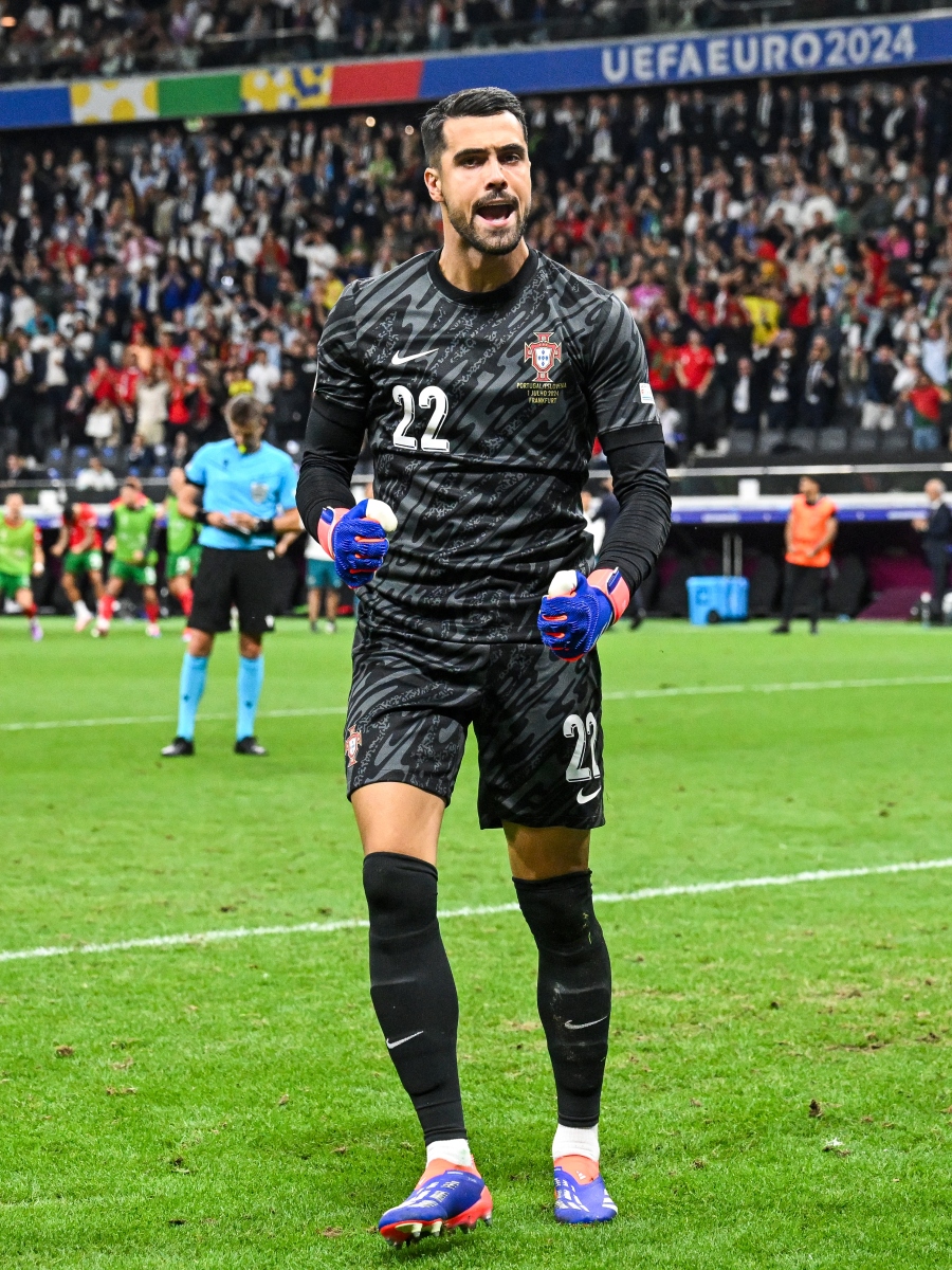 关于尤文图斯球队守门员状态神勇，救球如神的信息