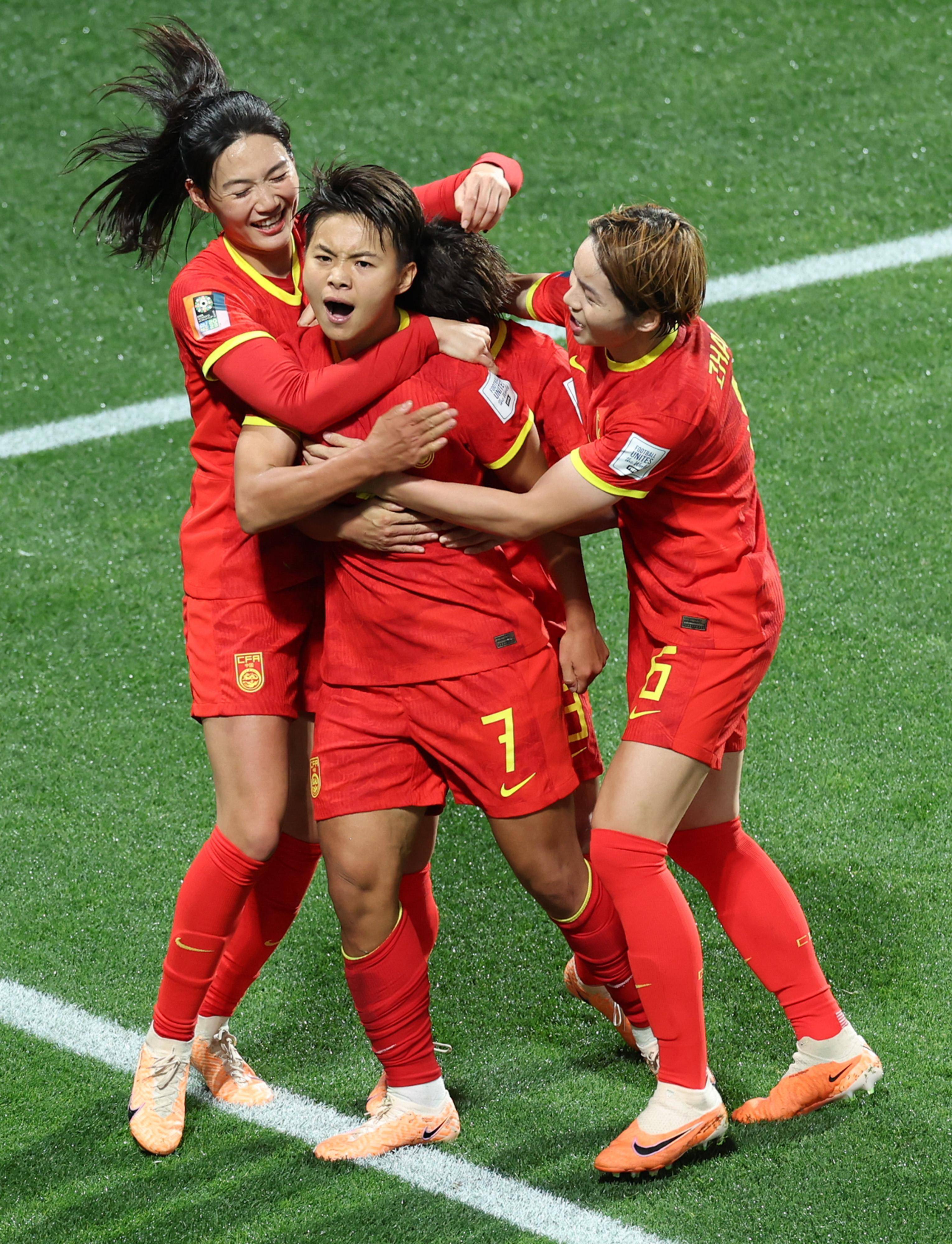 世界杯即将开战！各国女足备战火热的简单介绍