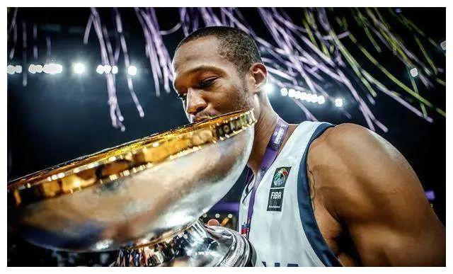 PG电子APP-欧洲篮球联赛新赛季佳绩频现