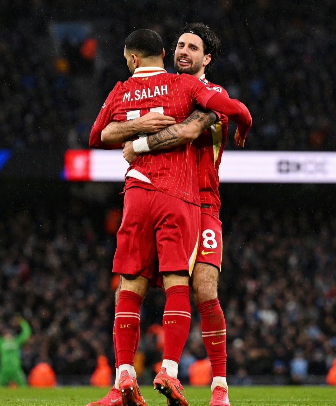 曼城战胜对手，成功挺进下一轮