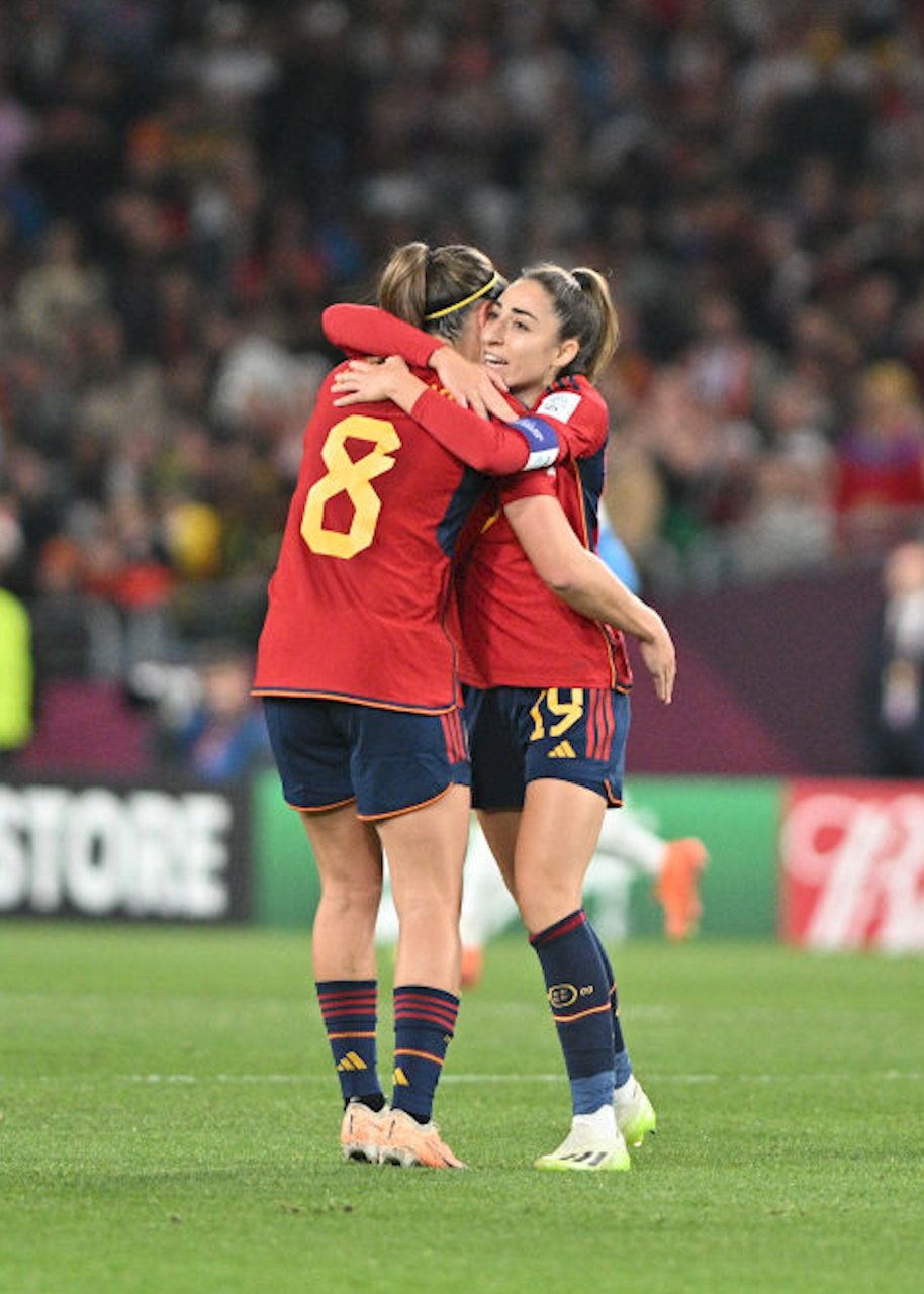 西班牙女足队员表现亮眼 西班牙女足队员表现亮眼