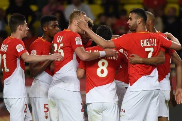 包含里尔希望在摩纳哥客场全取三分的词条