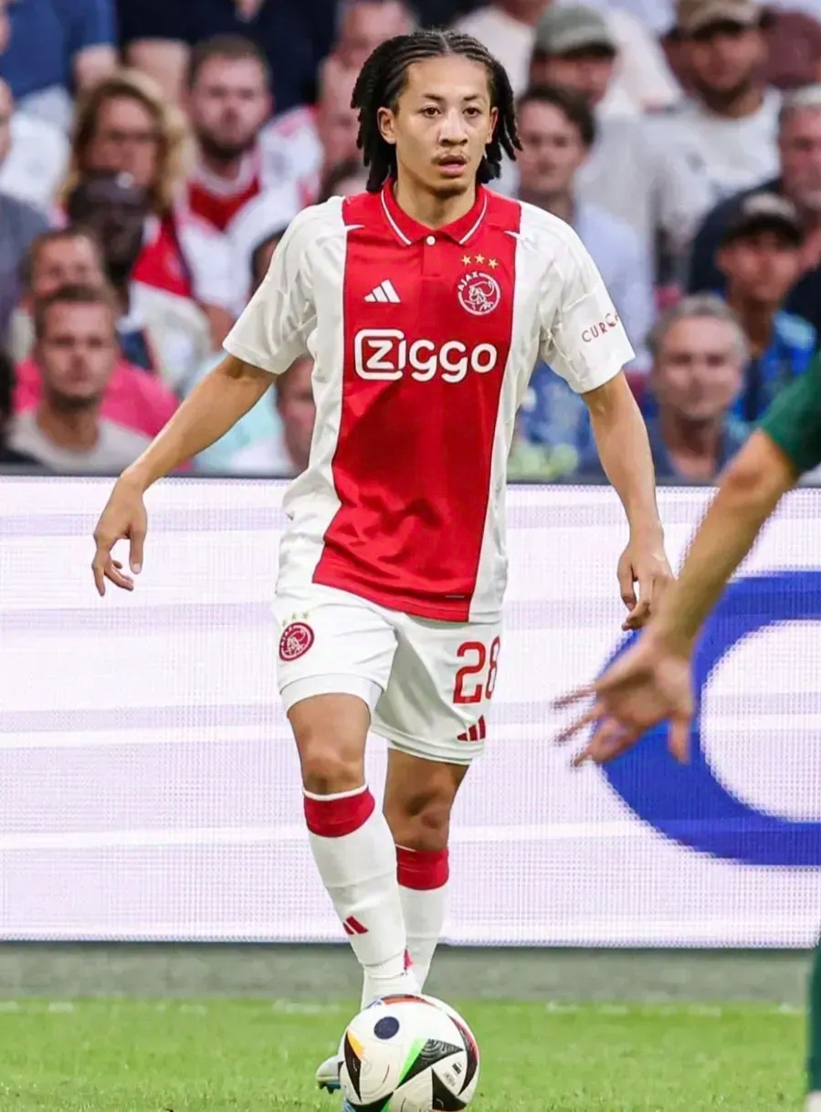 阿贾克斯小将表现亮眼,或成国家队球员的简单介绍 阿贾克斯小将表现亮眼,或成国家队球员的简单介绍