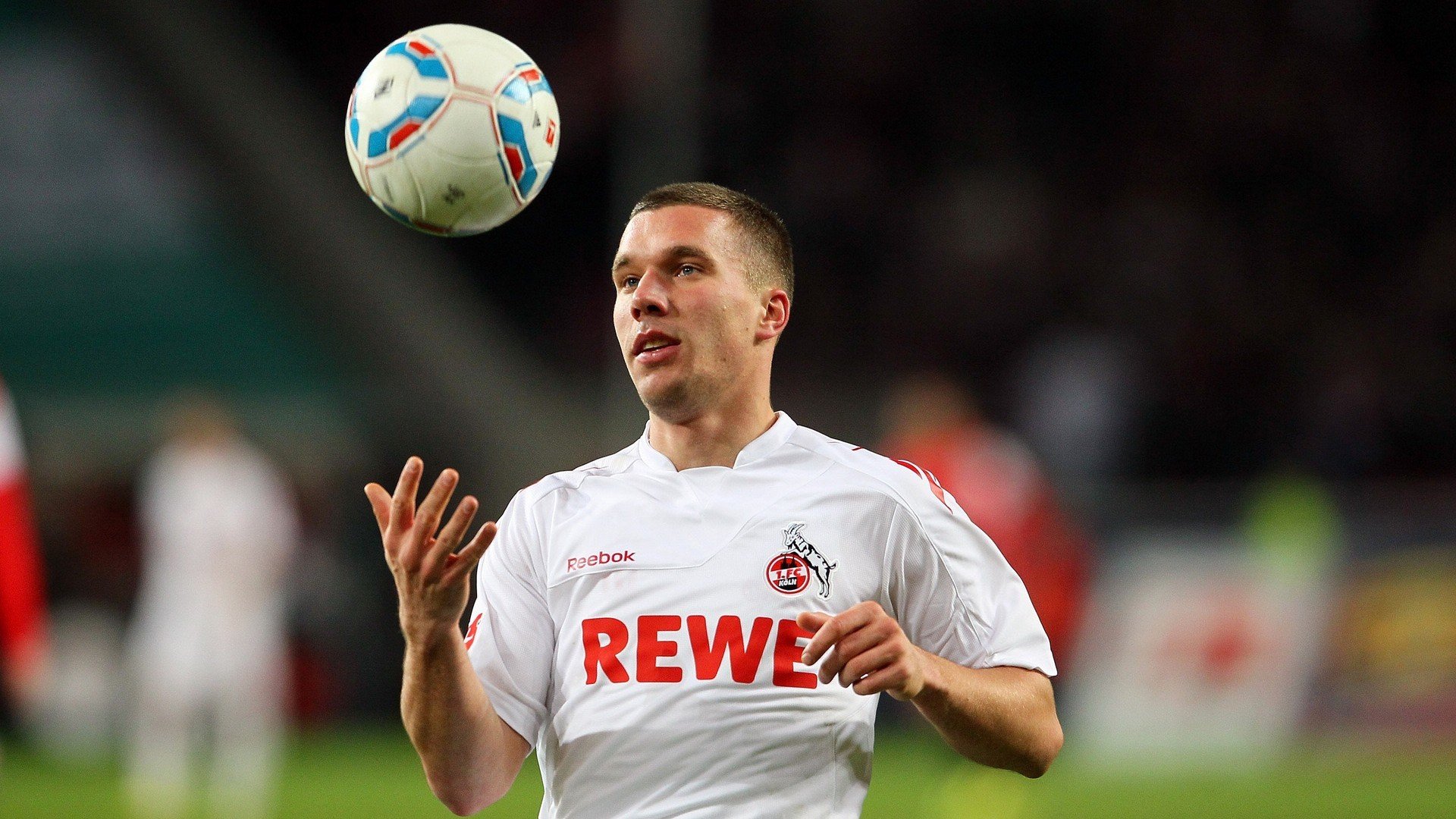 冰与火的交锋，奥亚尔萨瓦尔铸就钢铁防线，智利终结加拿大黑马之路